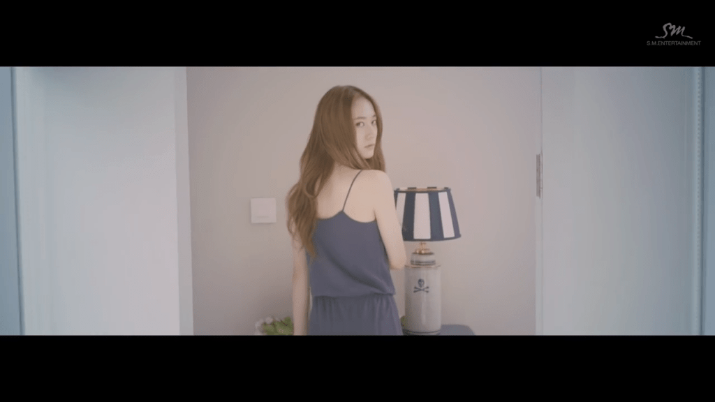 4 Walls – F(x) MV/Song&nbsp;Review~